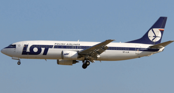 Flugzeug LOT