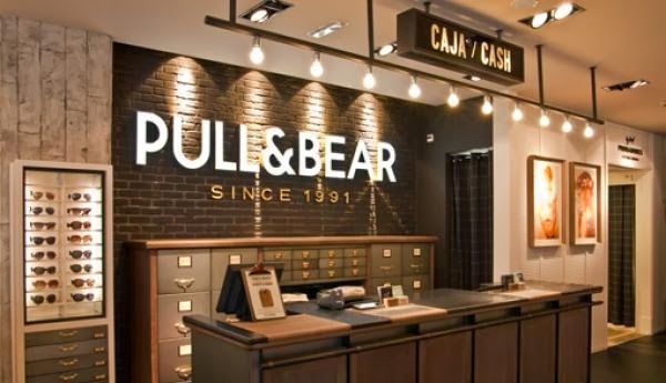 Caja Pull and Bear tienda Pull&Bear