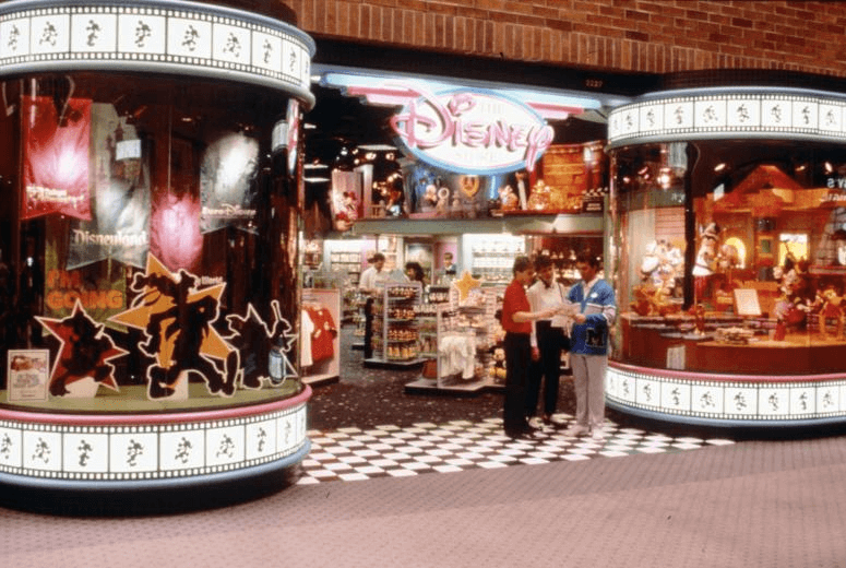 il primo disney store