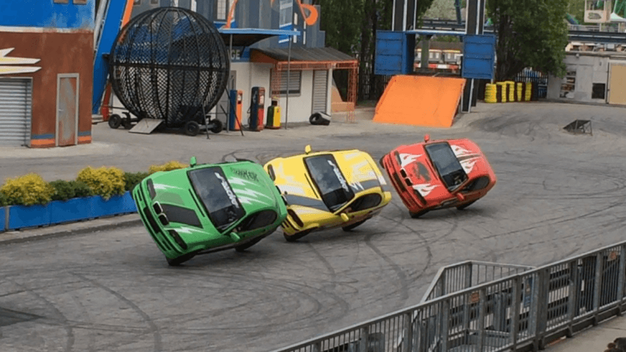 show con stuntmen