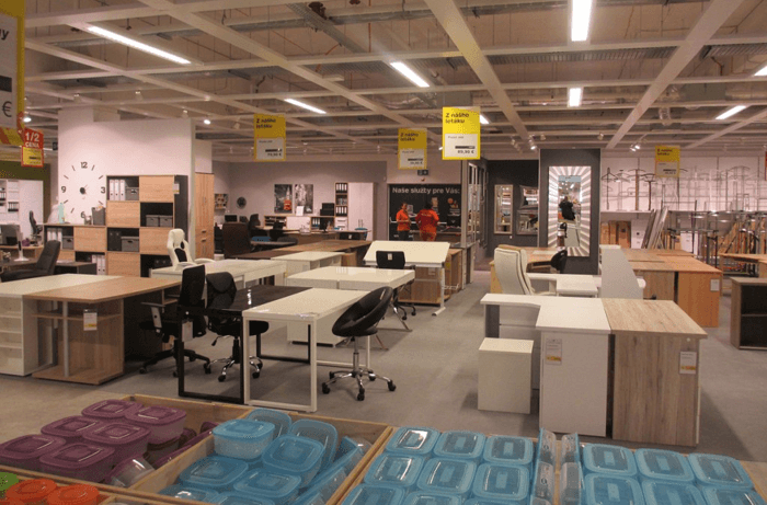 Interiér jednej z predajní Sconto na Slovensku